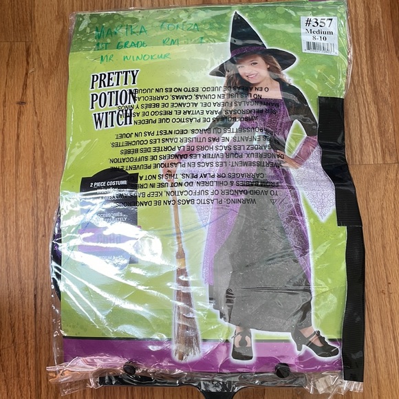 Pretty Potion Witch Halloween Costume - Picture 2 of 3